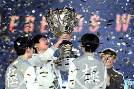 今年会jinnianhui金字招牌 小程序箭头游戏叫什么来着